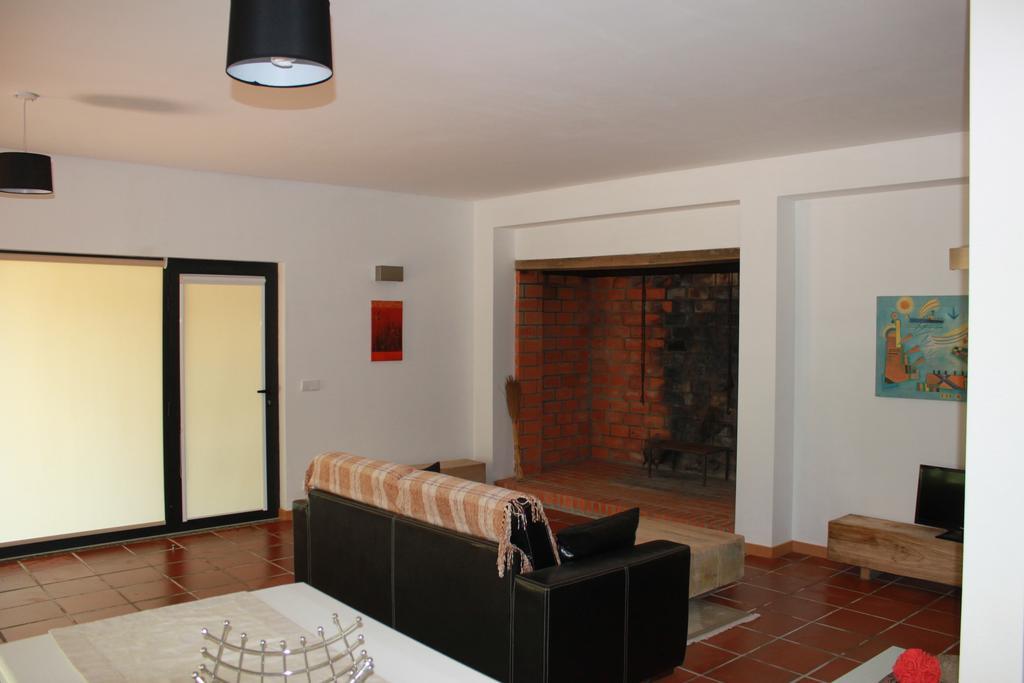 Casas Do Corvo Villa Ventosa  Oda fotoğraf