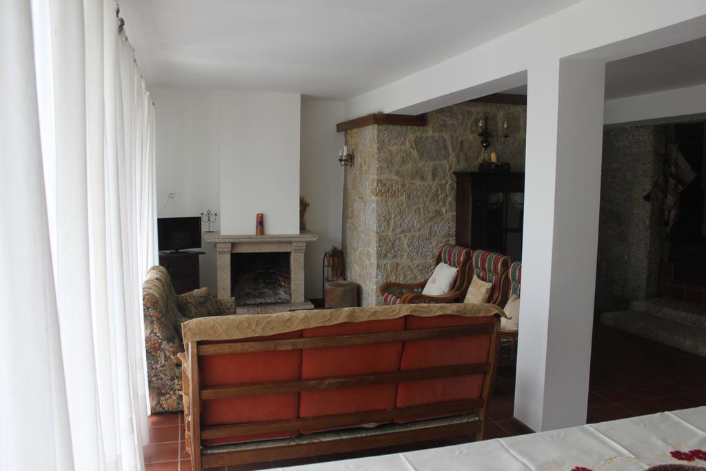 Casas Do Corvo Villa Ventosa  Oda fotoğraf