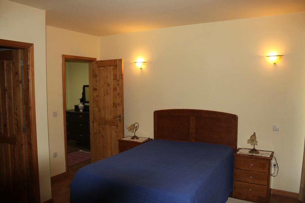 Casas Do Corvo Villa Ventosa  Oda fotoğraf